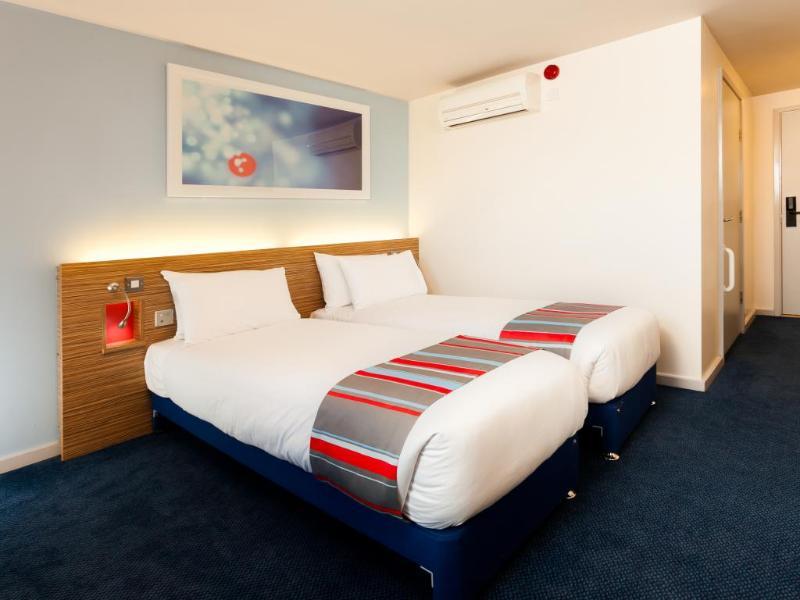 Travelodge Seafront Otel